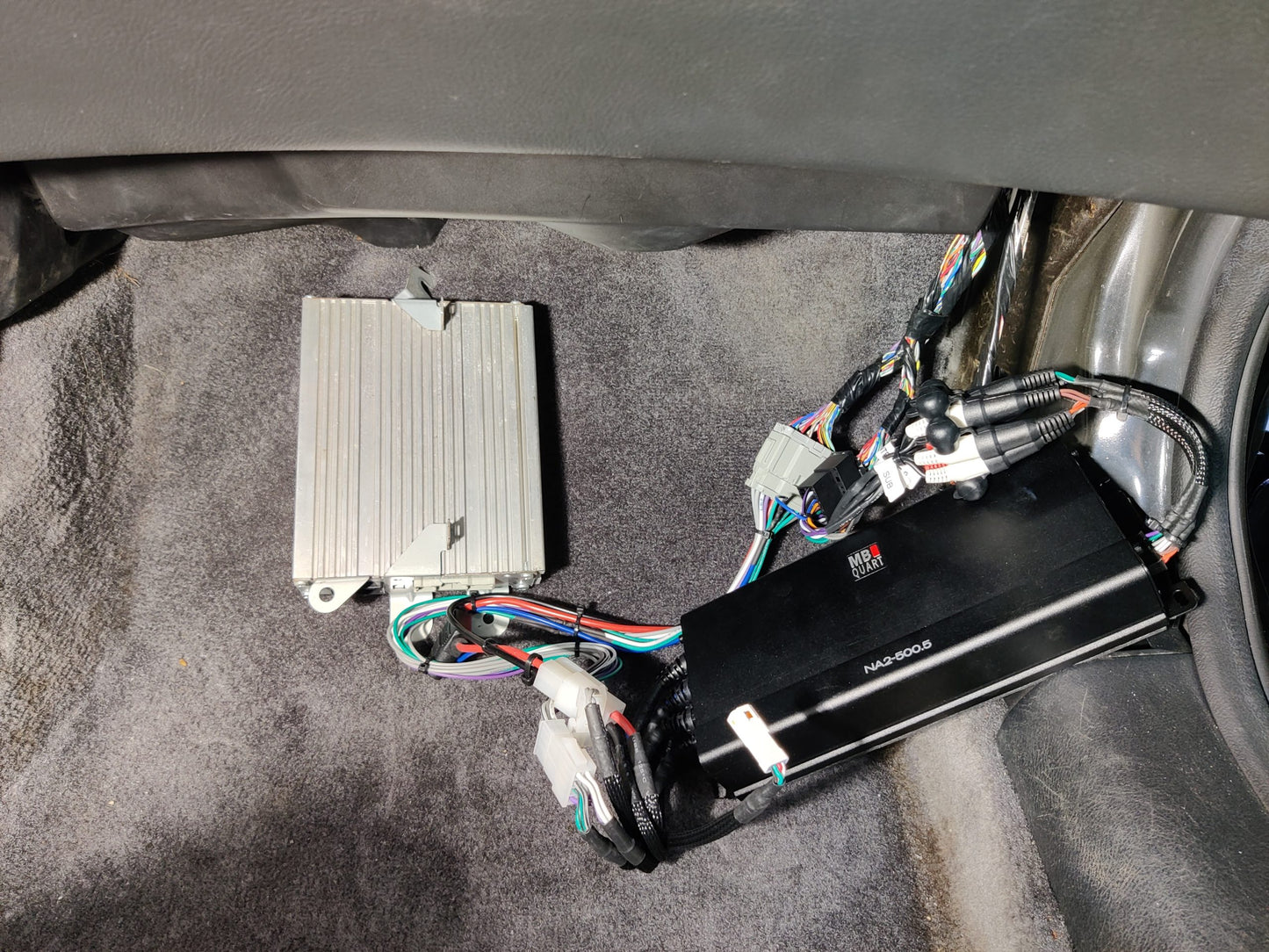 Acura TL 5 Channel Plug and Play Amplifier